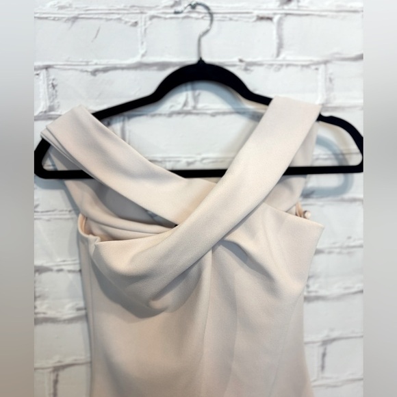 Bec + Bridge Light Pink Cross Front Mini Dress
Size 4 - Picture 3 of 5